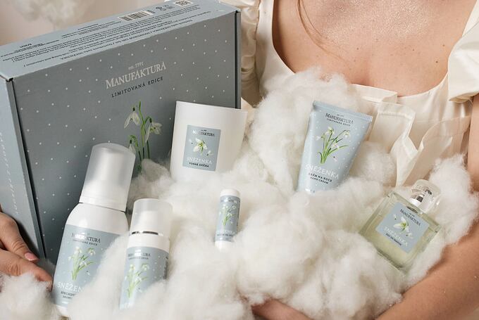 SNOWDROP: Winter Limited Edition Through the Eyes of Bára Čechová & Shopaholic Nicol